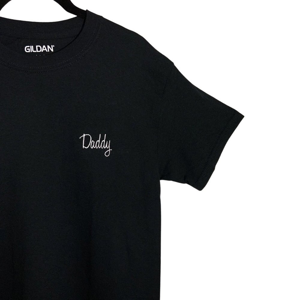 Embroidered "Daddy" Unisex T-Shirt Sizes S/M/L/1X/2X/3X/4X/5X - Picture 3 of 4